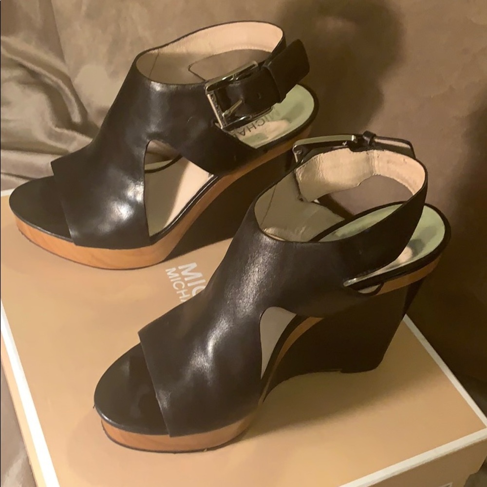 Sexy black wedges